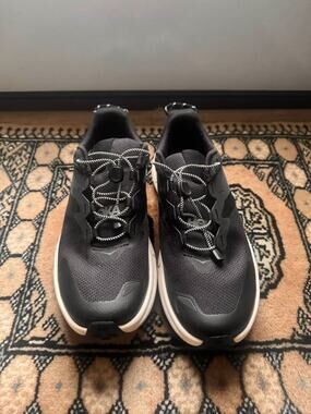 Hoka Transport Shoes NEW size 7